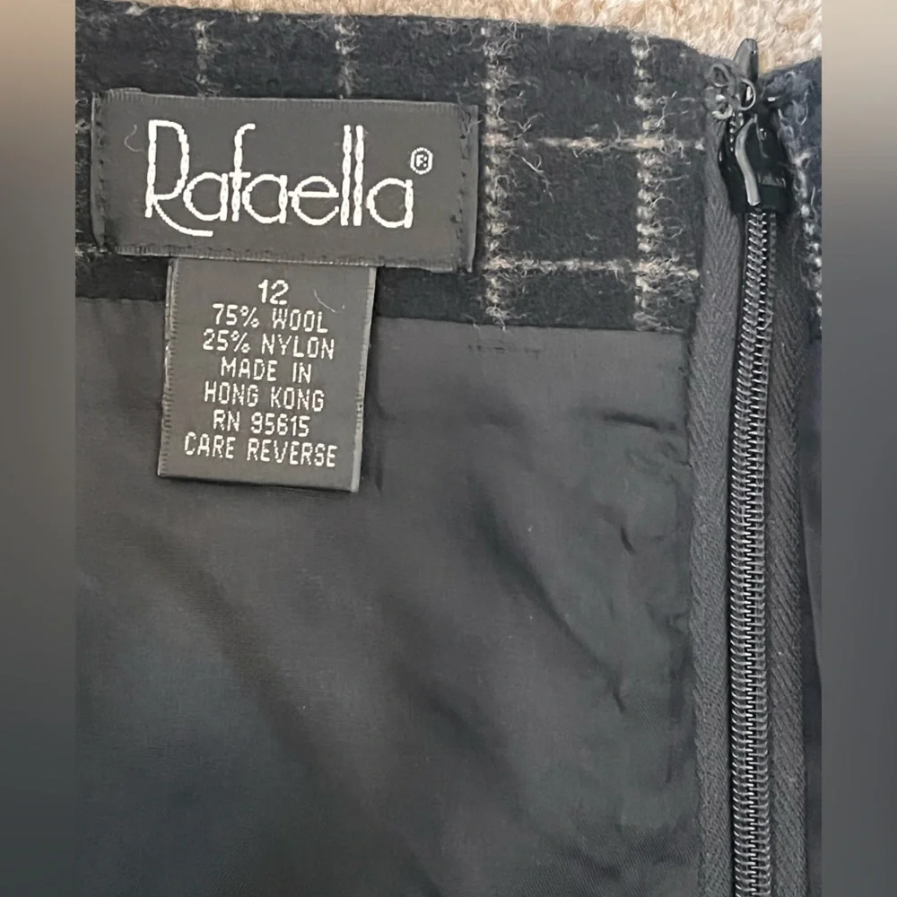 Rafaella Wool Blend Fringe Hem Skirt – Size 12